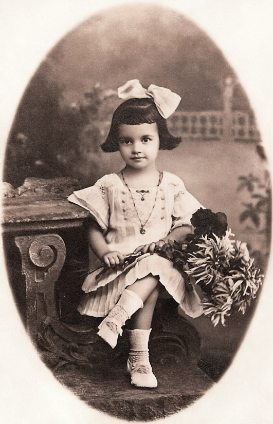 Elza Freire e Paulo Freire - uma fotobiografia, Nima Spigolon, publicação da Editora Sinete, selo Semente, e Editora Pangeia